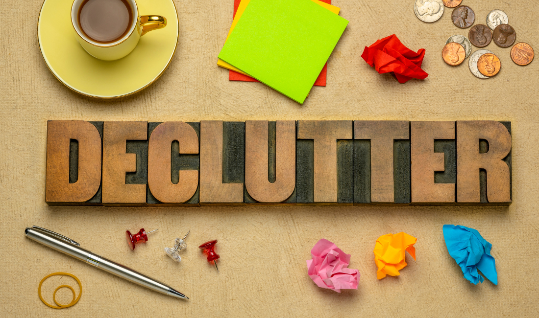 A guide to new year decluttering - 10 simple steps to declutter your home